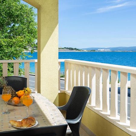 Beach Relax Dugi Rat Exterior photo