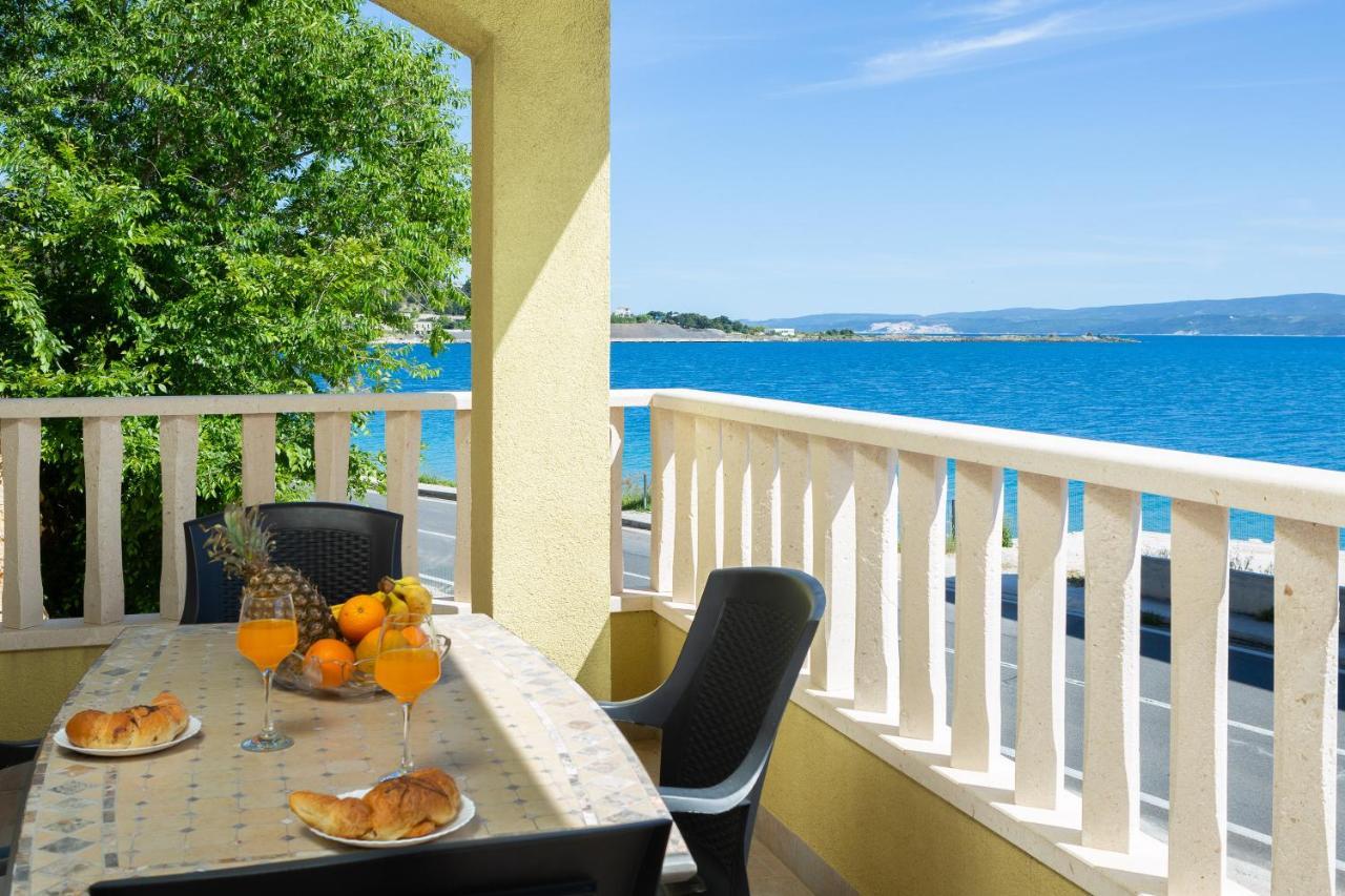 Beach Relax Dugi Rat Exterior photo